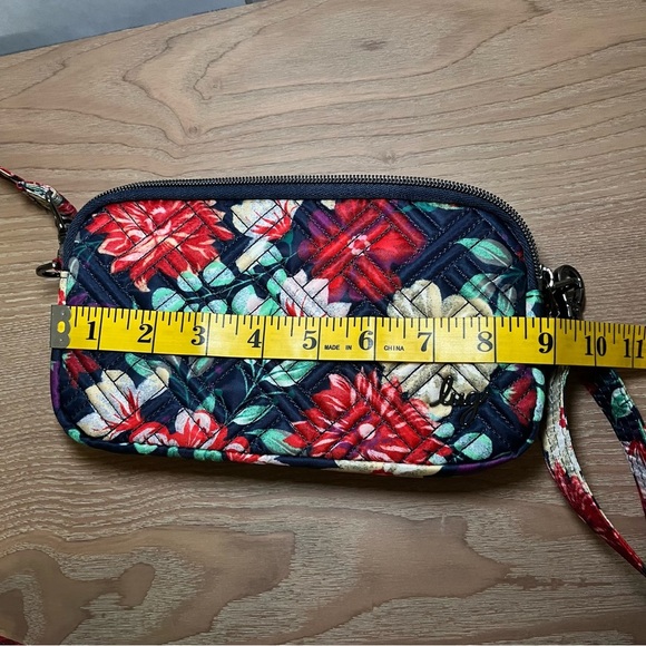 LUG Quilted RFID Convertible Crossbody Coupe 2 NWOT Travel Vacation Floral Print - Picture 9 of 15